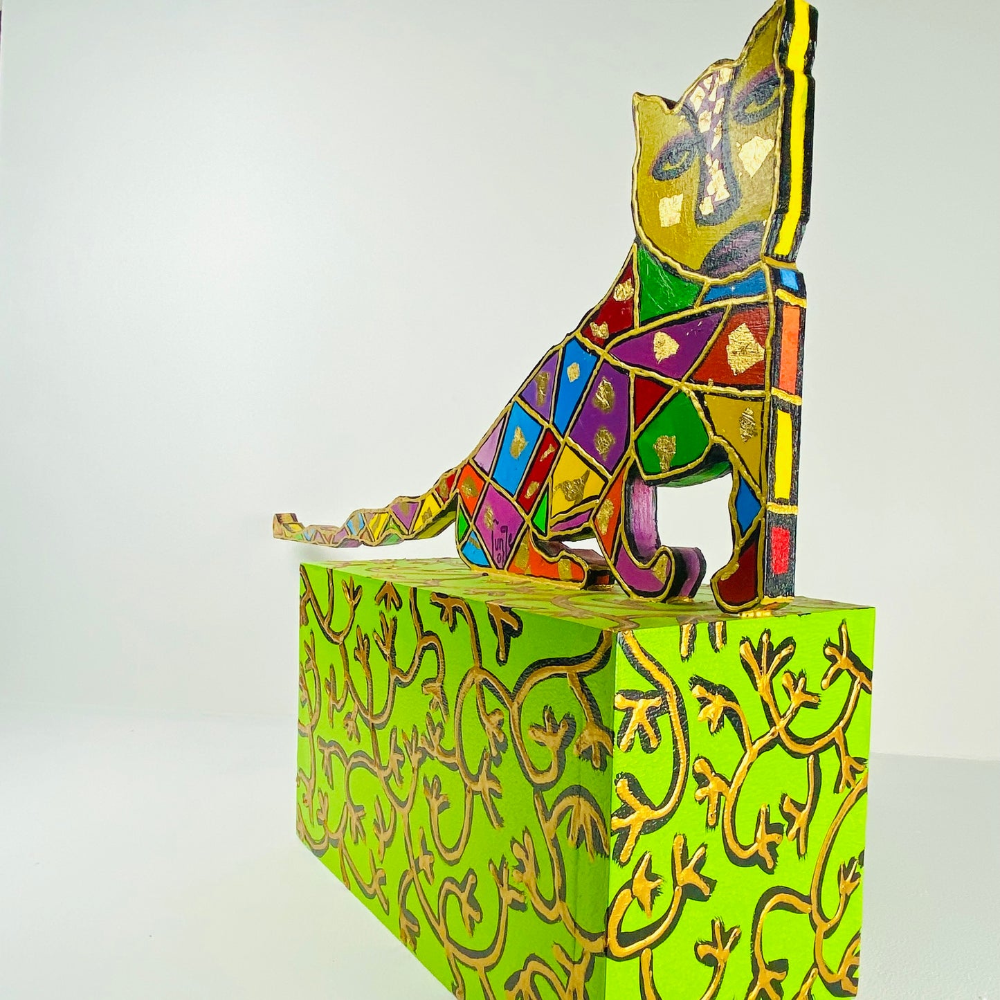 The Yellow~green cat