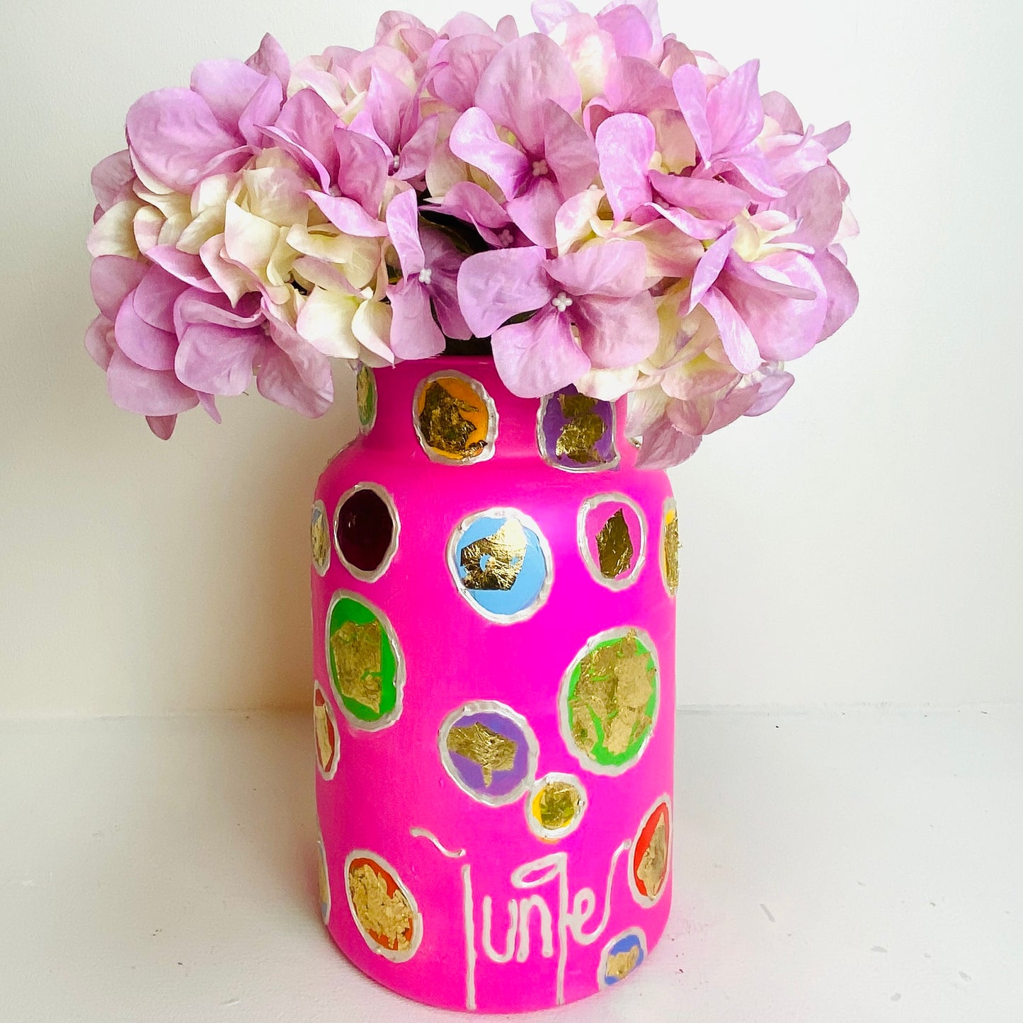 Wajak vase
